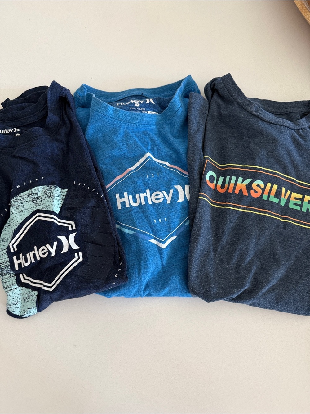 Hurley & Quicksilver Blue & Navy Graphic Mens Tees (Set of 3)